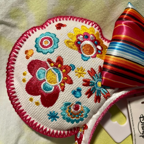 Disney Parks Epcot embroidered Mexico Minnie Mouse Ears Headband Adult - Picture 3 of 8